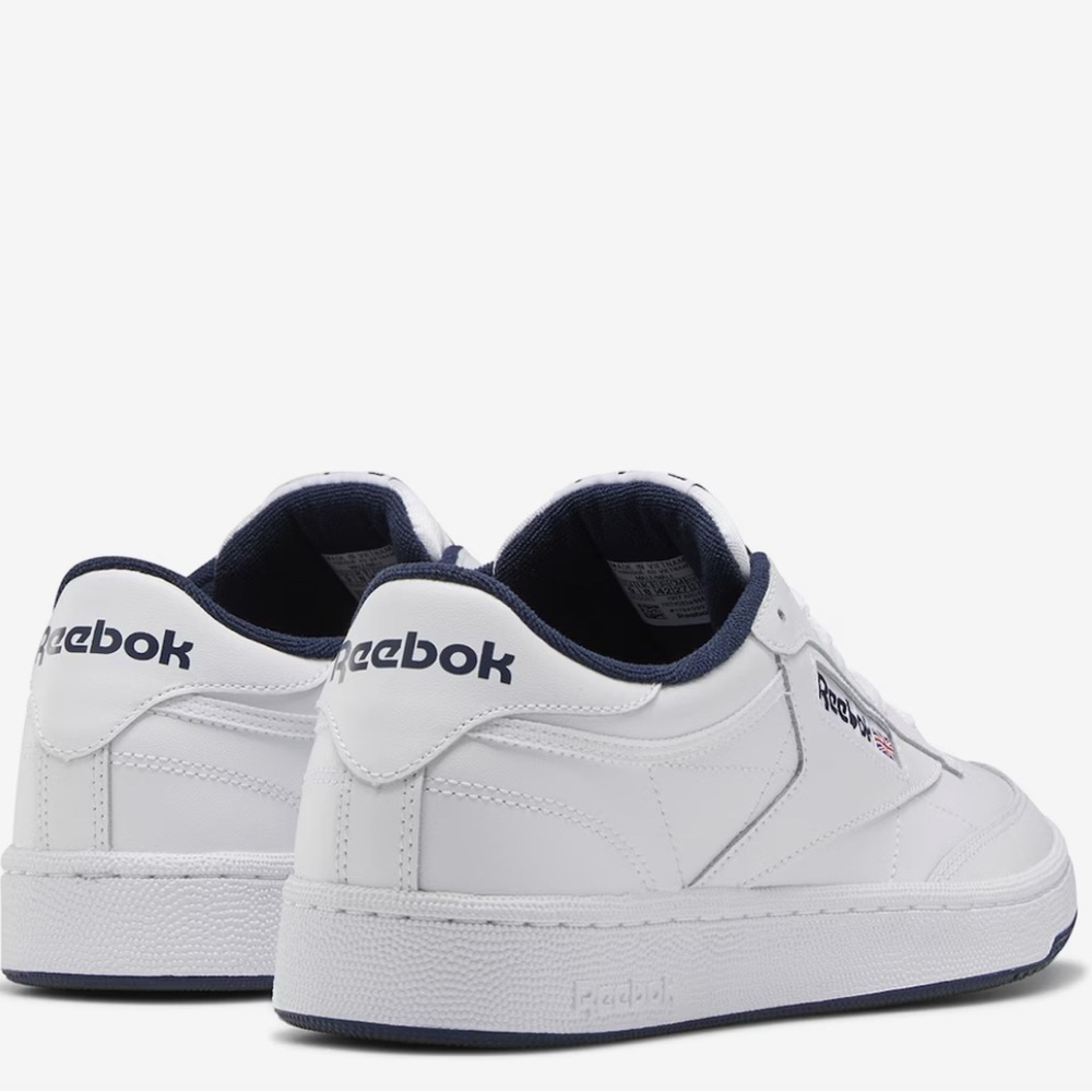Reebok Men's Club MEMT Sneaker Complete with classic Reebok